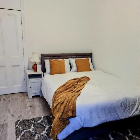 Cozy Room Close To The City Edinburgh Exterior photo